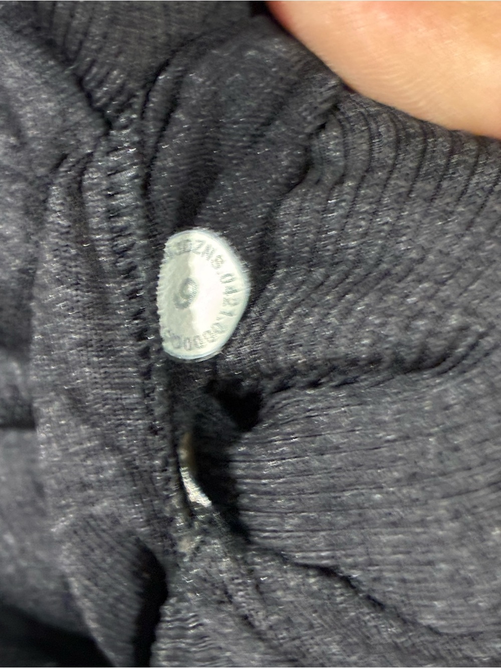 Lululemon Black Ribbed Cropped Under Layer Long Sleeve Athletic Top Size 6 - Picture 4 of 5